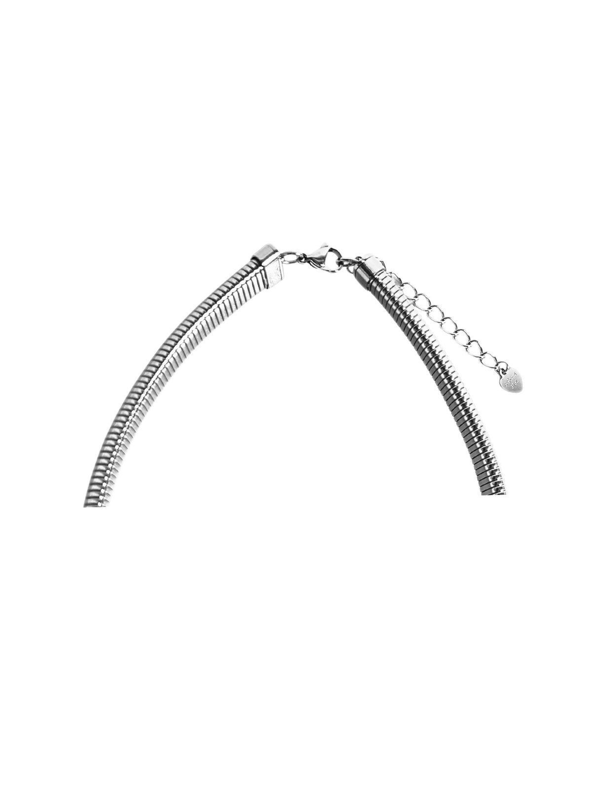     Karabinerverschluss und Verlängerung des silberfarbenen Chokers Linea